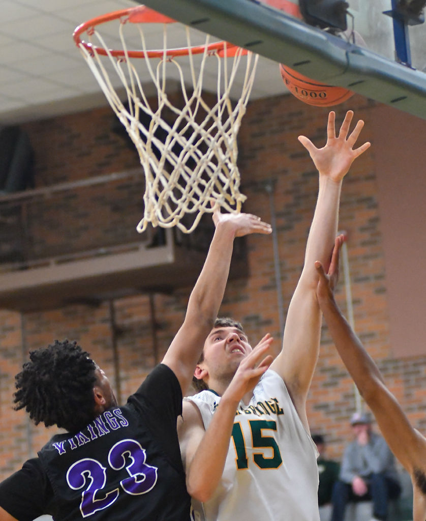 Jacob Ungles aims for the basket